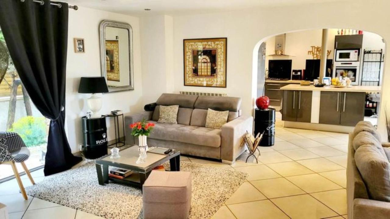 Villa Raffaella Les Albres ภายนอก รูปภาพ