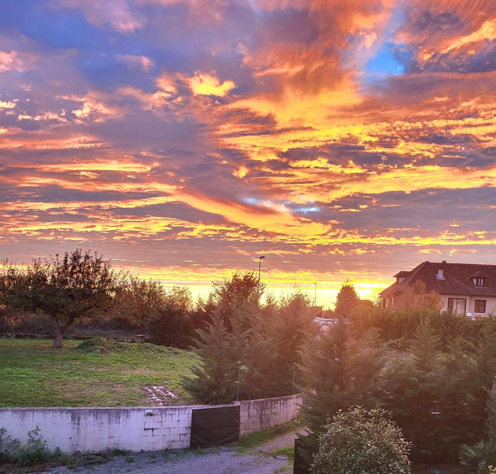 Villa Raffaella Les Albres ภายนอก รูปภาพ