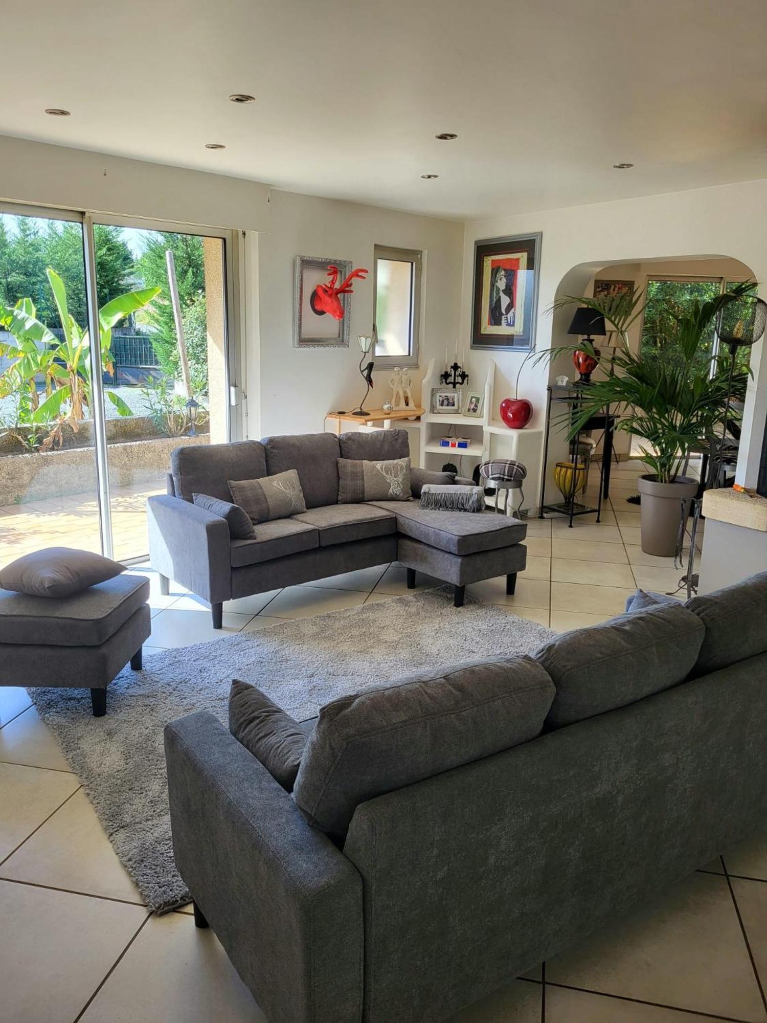 Villa Raffaella Les Albres ภายนอก รูปภาพ